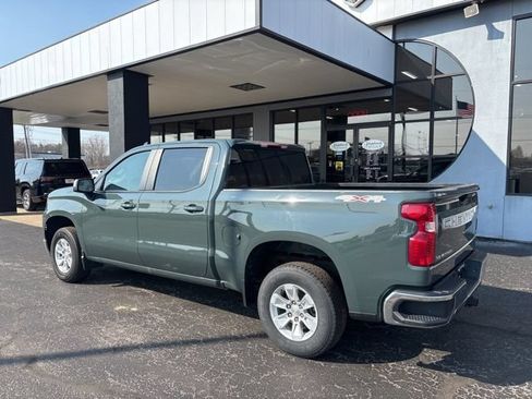 Used 2025 Chevrolet Silverado 1500 LT AWD/4WD image 5