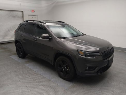 Used 2019 Jeep Cherokee Latitude Plus AWD/4WD image 11