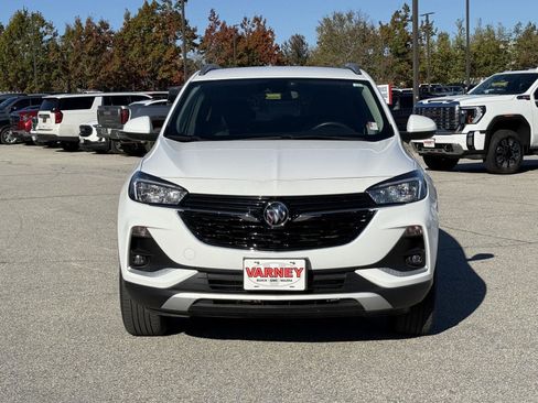 Used 2022 Buick Encore GX Select image 2