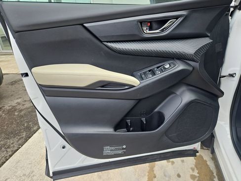 Used 2025 Subaru Ascent Premium w/ Premium Package image 12