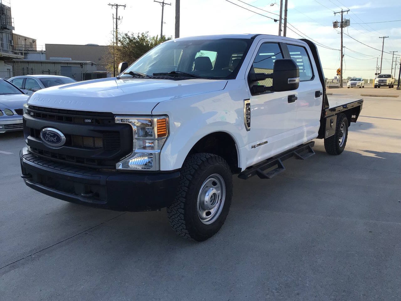Used 2022 Ford F250 XL w/ Power Equipment Group AWD/4WD image 3