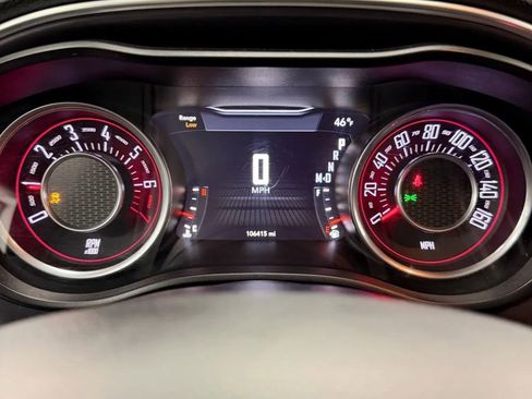 Used 2016 Dodge Challenger SXT RWD image 24