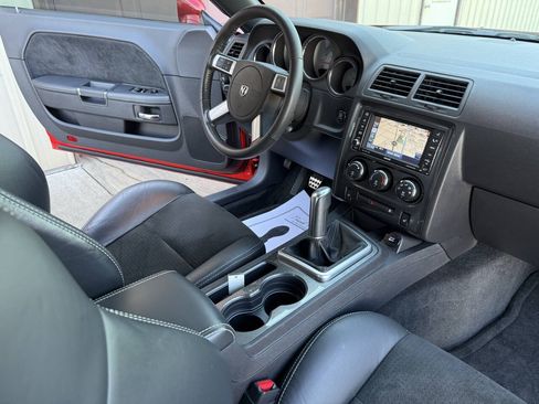 Used 2009 Dodge Challenger SRT8 w/ SRT Option Group II RWD image 59
