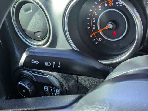 Used 2018 Jeep Wrangler Unlimited Sport AWD/4WD image 24