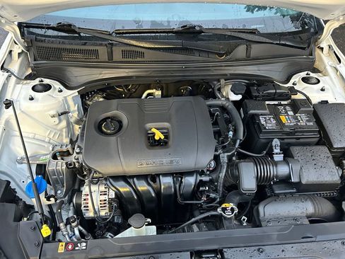 Used 2024 Kia Forte LXS image 29