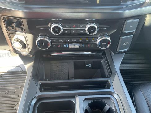 New 2026 Ford F250 Lariat w/ Black Appearance Package image 21