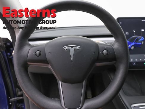 Used 2021 Tesla Model Y Long Range AWD/4WD image 10