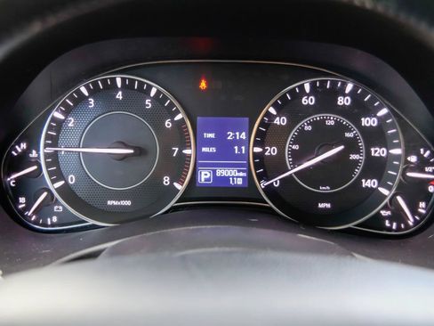 Used 2019 Nissan Armada Platinum w/ Captain's Chairs Package RWD image 14