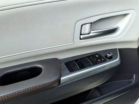 Used 2023 Toyota Sienna XSE w/ XSE Plus Package image 24