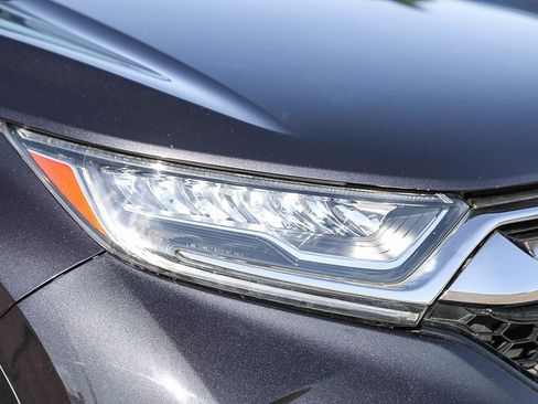 Used 2018 Honda CR-V Touring image 8