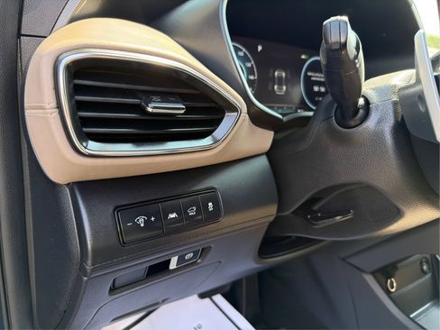 Certified 2023 Hyundai Santa Fe Limited AWD/4WD image 20