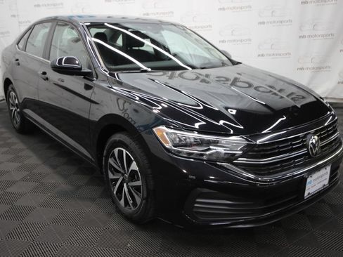Used 2024 Volkswagen Jetta S FWD image 9