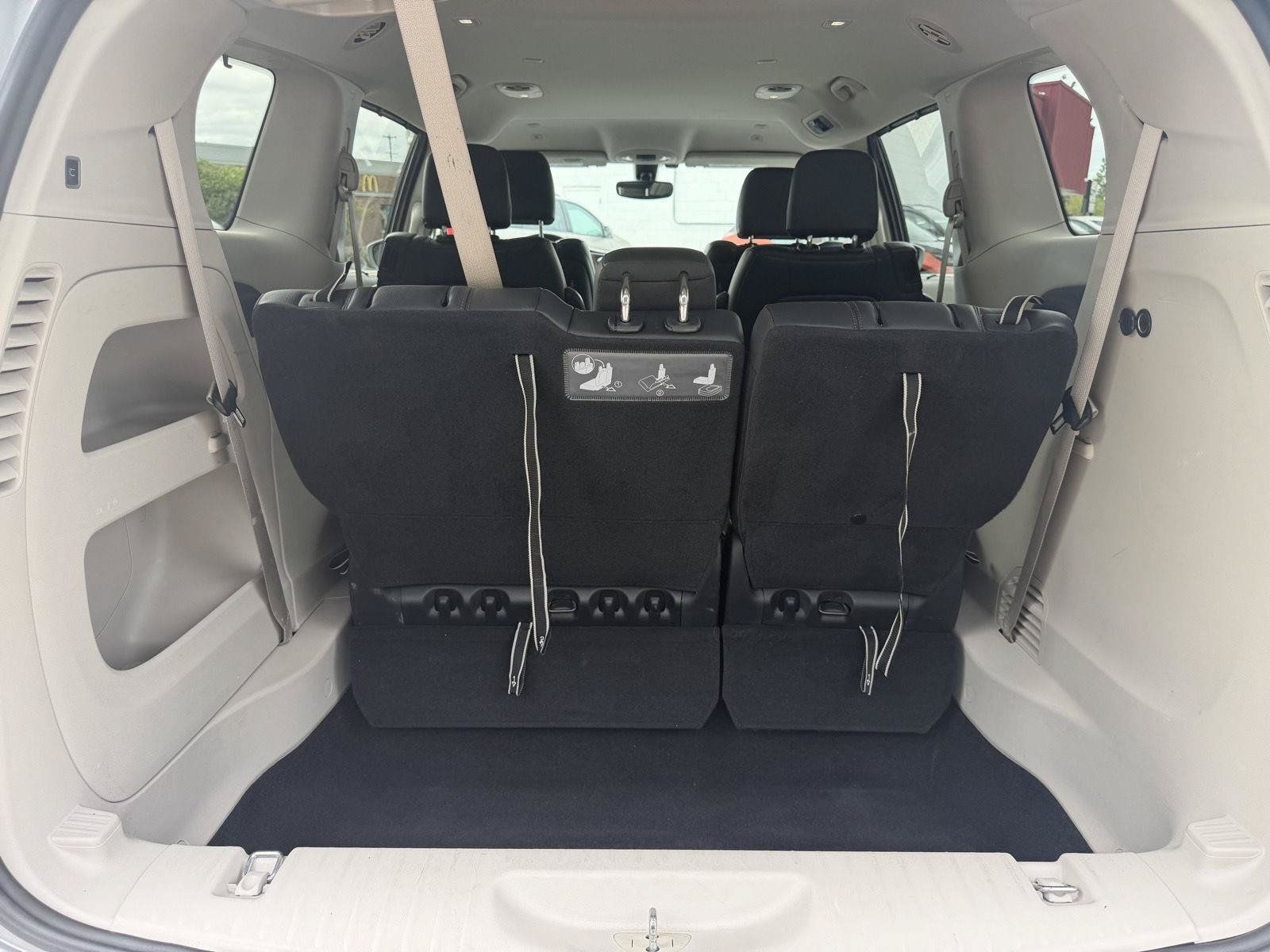 Used 2018 Chrysler Pacifica Touring-L Plus FWD image 27