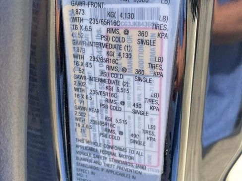 Used 2018 Ford Transit 250 148 Medium Roof RWD image 45