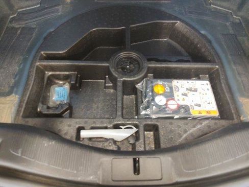 Used 2020 Ford Fusion SE image 21