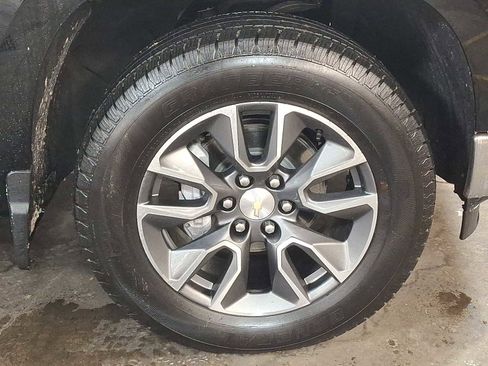 Used 2024 Chevrolet Silverado 1500 LT image 8