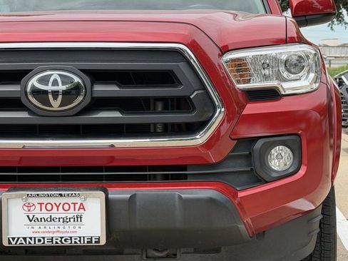 Certified 2022 Toyota Tacoma SR5 image 8