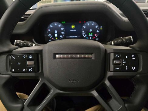 New 2026 Land Rover Defender 130 X-Dynamic SE image 24