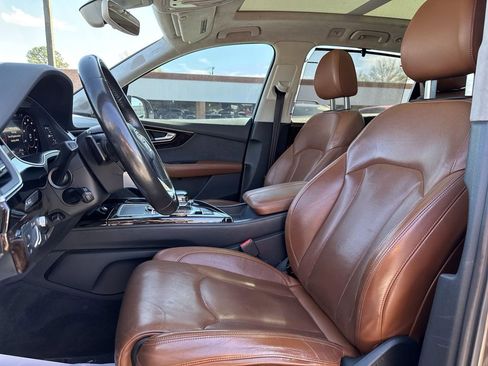 Used 2017 Audi Q7 3.0T Prestige image 11