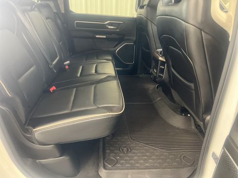 Used 2022 RAM 1500 Laramie AWD/4WD image 12