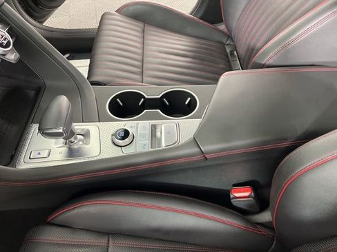 Used 2023 Genesis G70 3.3T w/ Sport Advanced Package image 28