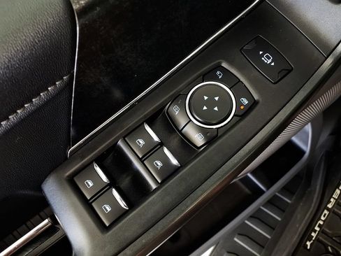 Used 2024 Ford F250 XLT w/ Black Appearance Package AWD/4WD image 25