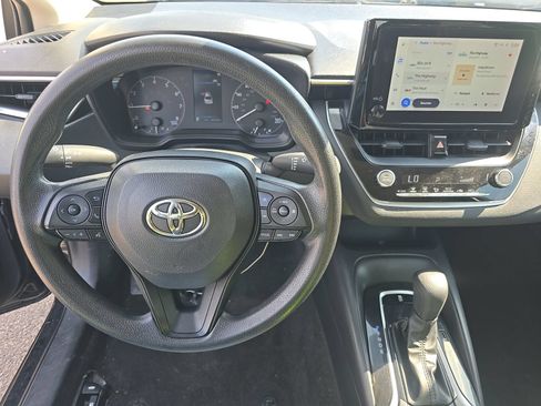 Used 2023 Toyota Corolla LE FWD image 6