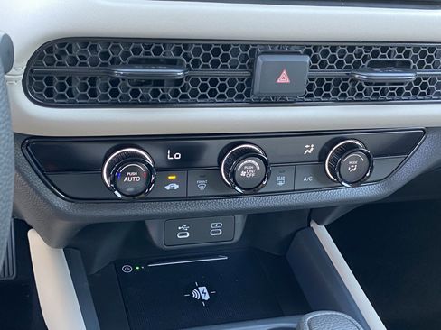 New 2026 Honda HR-V LX image 16
