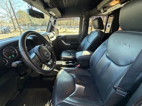 Used 2017 Jeep Wrangler Unlimited Sahara w/ Max Tow Package image 14