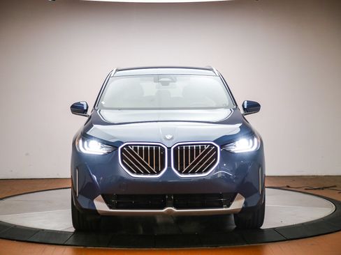 Used 2026 BMW X3 xDrive30i w/ Premium Package AWD/4WD image 7