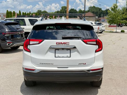 Used 2022 GMC Terrain AT4 AWD/4WD image 16