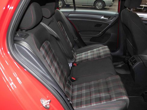 Used 2019 Volkswagen Golf 4-Door image 29