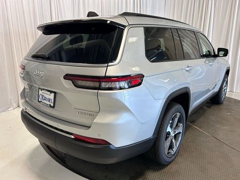 New 2026 Jeep Grand Cherokee L Limited AWD/4WD image 32