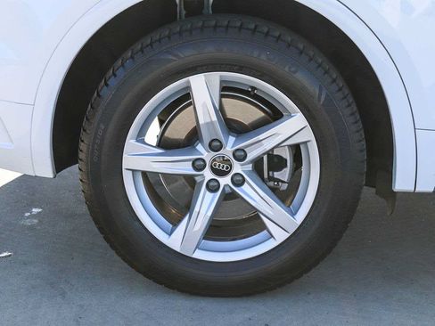 Used 2021 Audi Q5 2.0T Premium w/ Convenience Package AWD/4WD image 8