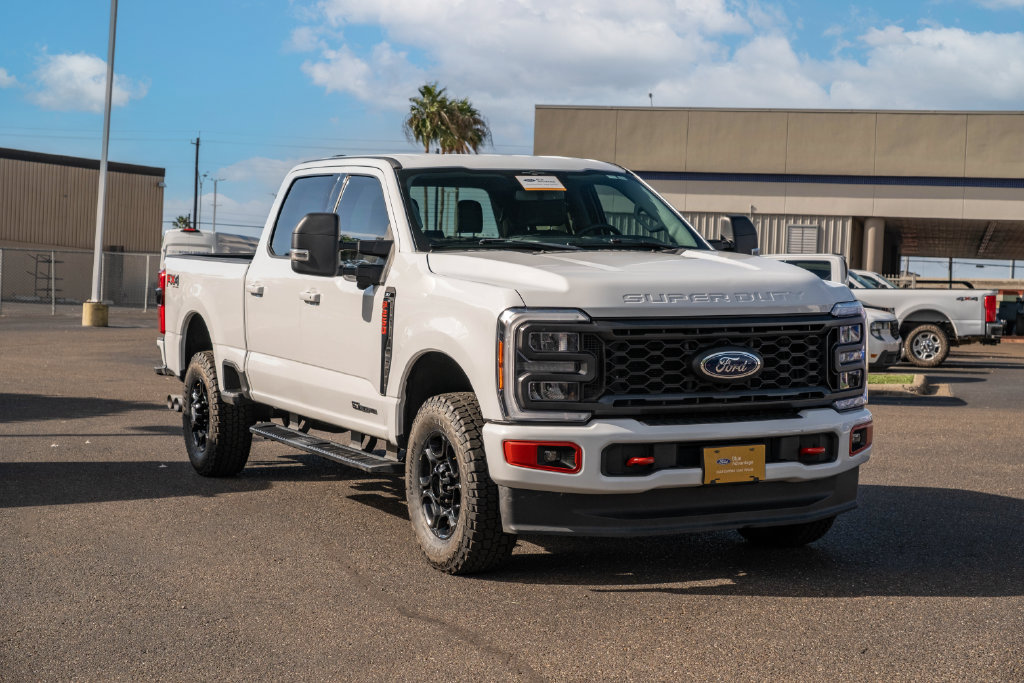Used 2023 Ford F250 XLT w/ XLT Premium Package AWD/4WD image 1