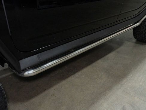 Used 2003 HUMMER H2 w/ Preferred Equipment Group image 18