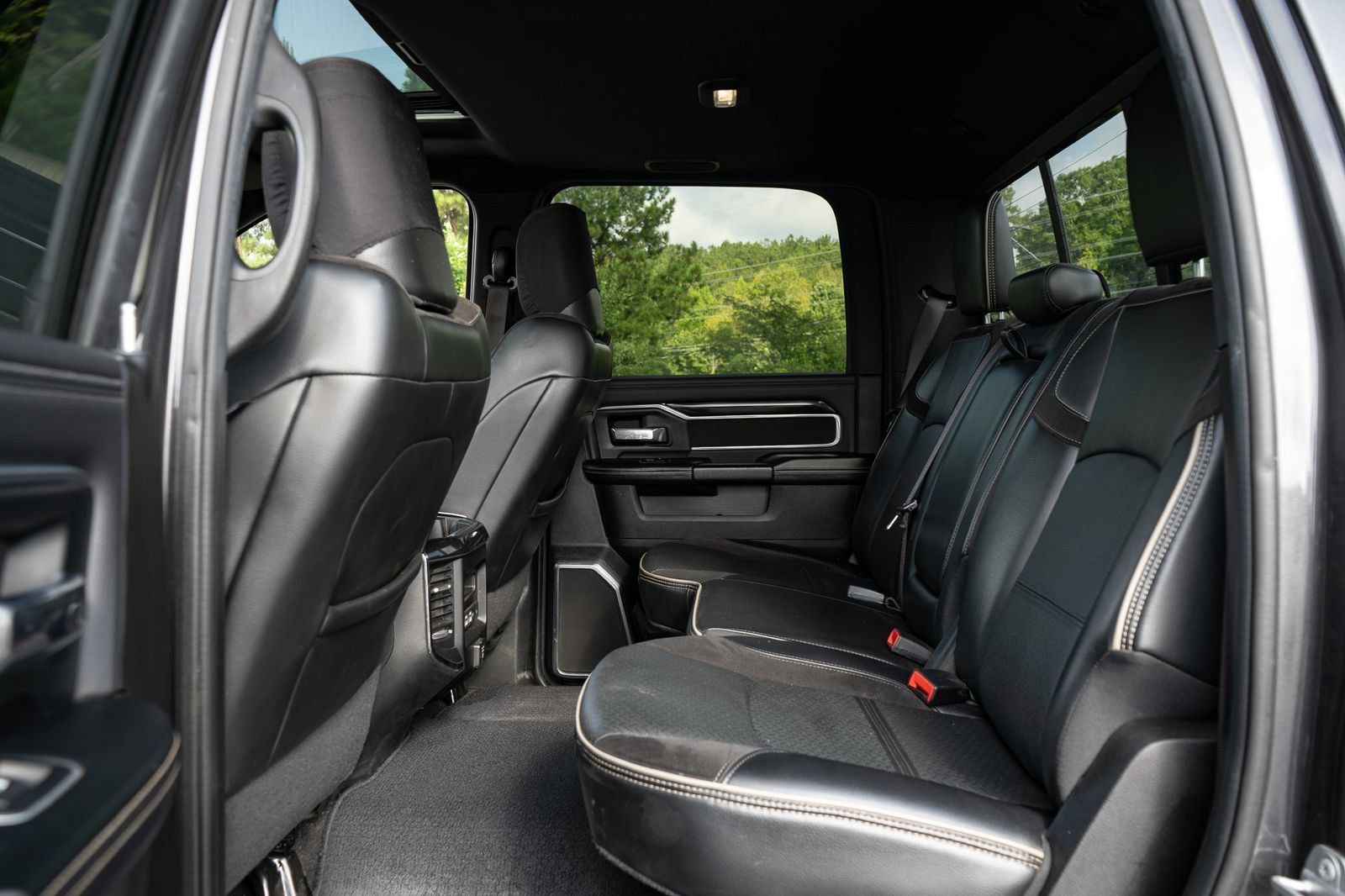 Used 2022 RAM 3500 Laramie AWD/4WD image 19