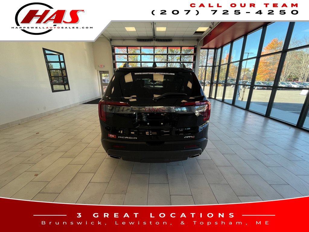 Used 2023 GMC Acadia AT4 w/ Technology Package AWD/4WD image 5