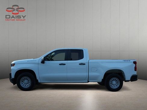 Used 2021 Chevrolet Silverado 1500 W/T w/ WT Value Package AWD/4WD image 8