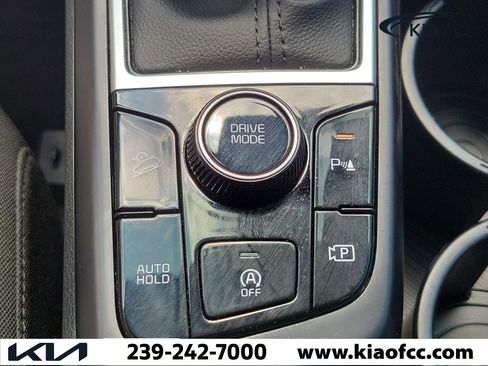 Certified 2025 Kia Sportage LX FWD image 28