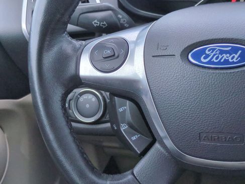 Used 2013 Ford C-MAX SEL FWD image 23