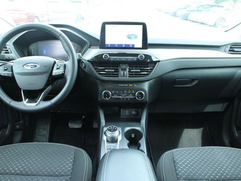 Used 2023 Ford Escape Active AWD/4WD image 16