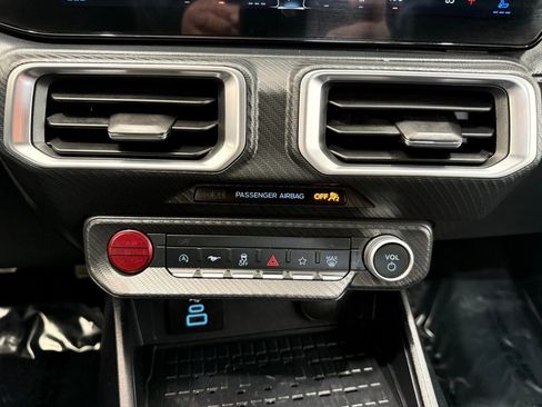 Used 2024 Ford Mustang Premium image 27