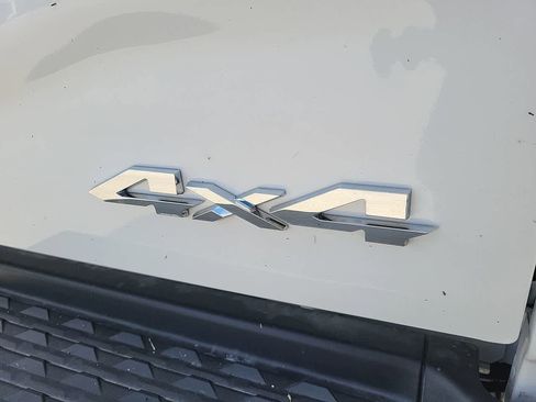 New 2026 RAM 2500 Tradesman AWD/4WD image 15