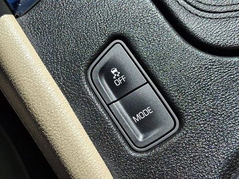 Used 2018 Cadillac XT5 Premium Luxury FWD image 26
