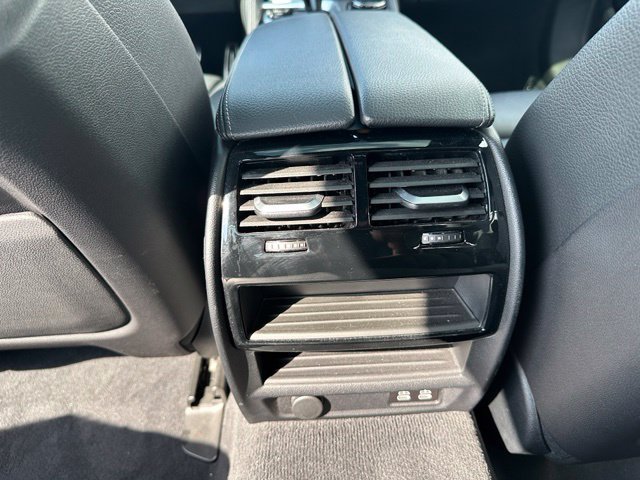 Used 2023 BMW M550i xDrive w/ Executive Package AWD/4WD image 18