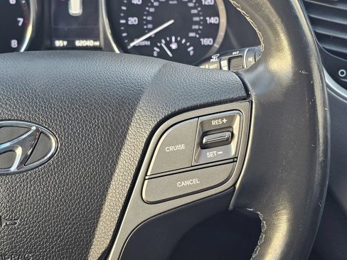 Used 2017 Hyundai Santa Fe Limited FWD image 13