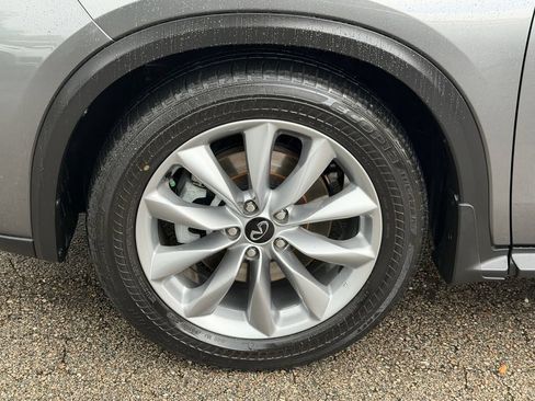 Used 2021 INFINITI QX50 Essential FWD image 11