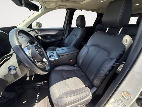 Used 2024 MAZDA CX-90 Plug-In Hybrid w/ Preferred AWD/4WD image 10