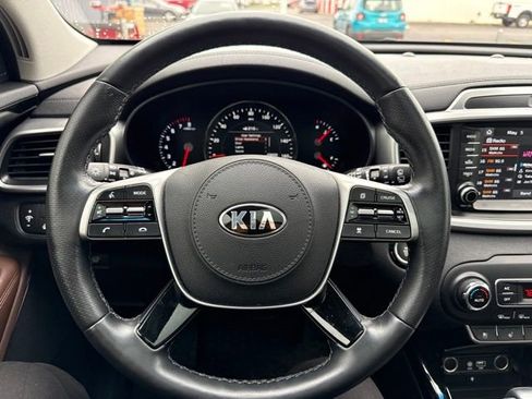 Used 2019 Kia Sorento SX w/ SX Touring Package AWD/4WD image 22
